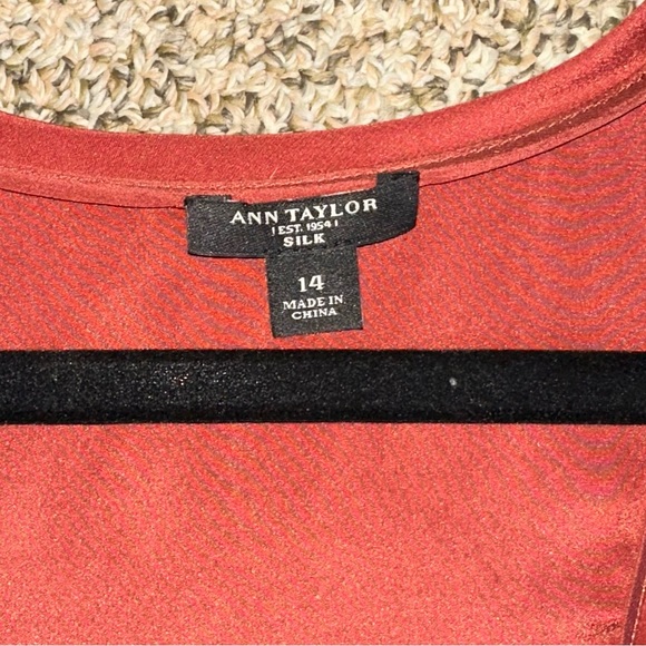 Ann Taylor Silk Tank - Picture 3 of 3